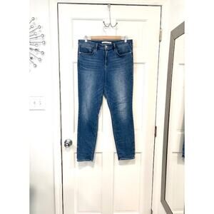 Athleta Sculptek Skinny Jeans 12 Medium Wash Sculpting Denim Performance Stretch